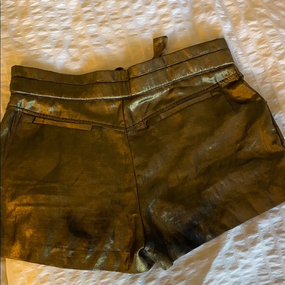Sabina metallic bag waist shorts by BCBG - Picture 6 of 6